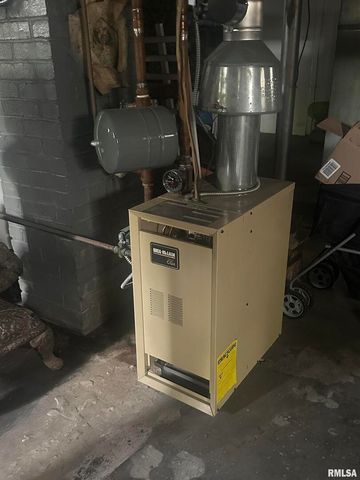 906 BELLE Avenue, Pinckneyville, IL 62274