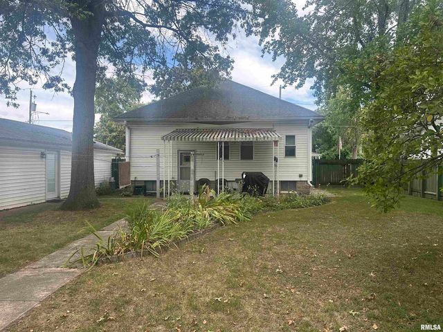 906 BELLE Avenue, Pinckneyville, IL 62274