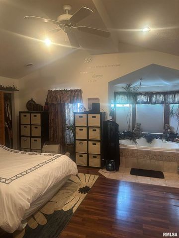 906 BELLE Avenue, Pinckneyville, IL 62274