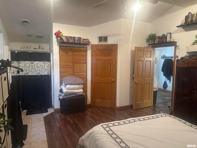 906 BELLE Avenue, Pinckneyville, IL 62274