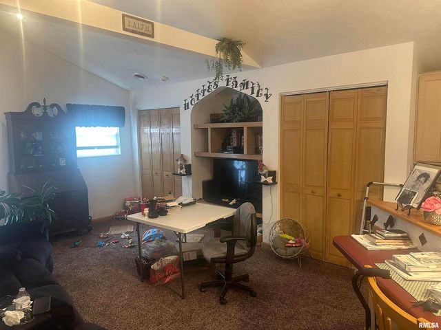 906 BELLE Avenue, Pinckneyville, IL 62274