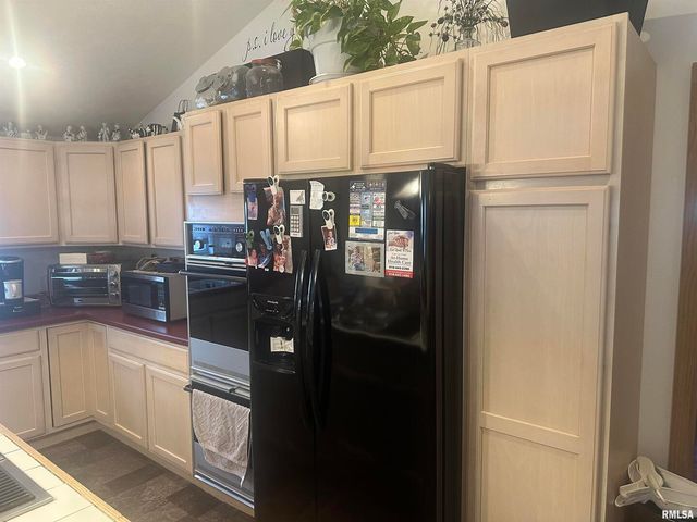 906 BELLE Avenue, Pinckneyville, IL 62274