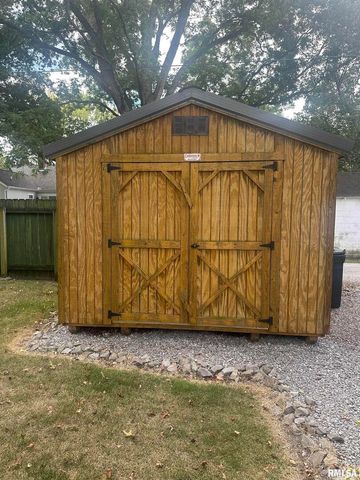 906 BELLE Avenue, Pinckneyville, IL 62274