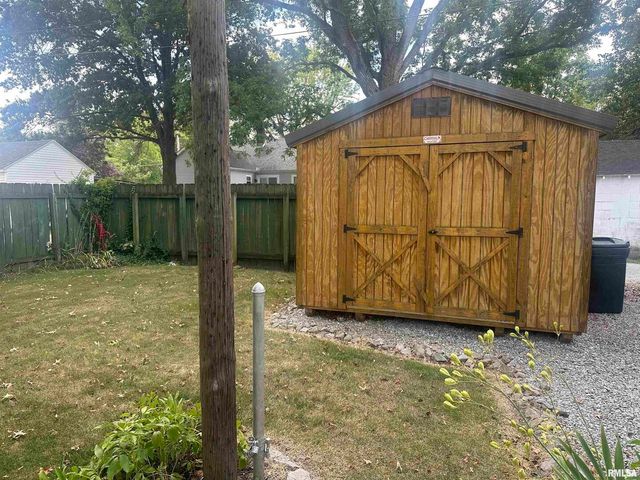 906 BELLE Avenue, Pinckneyville, IL 62274