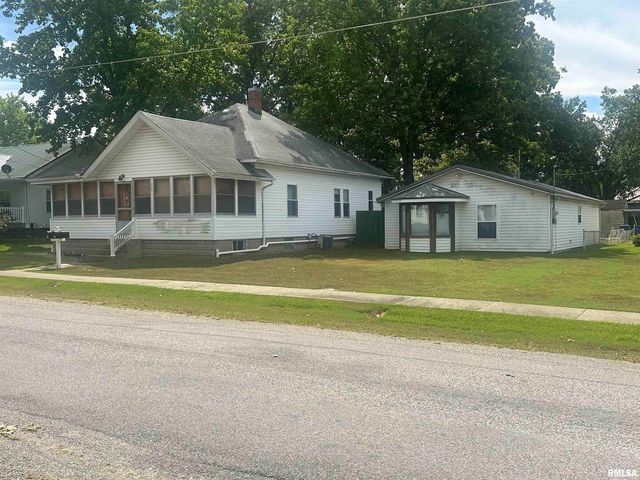 906 BELLE Avenue, Pinckneyville, IL 62274