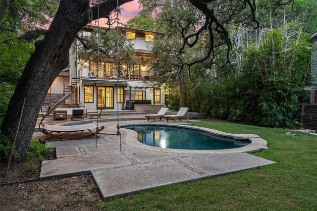 1907 McCall RD, Austin, TX 78703