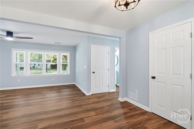 23 Brookview Drive, Savannah, GA 31406