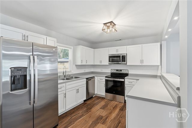 23 Brookview Drive, Savannah, GA 31406