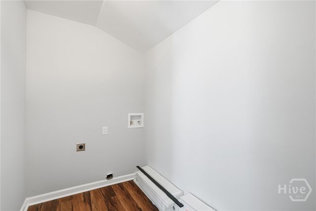 23 Brookview Drive, Savannah, GA 31406