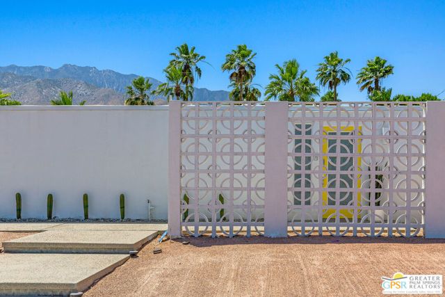 2129 George Drive, Palm Springs, CA 92262