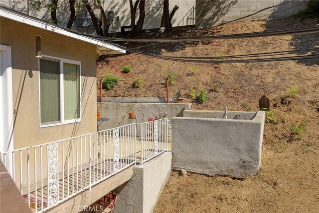 1817 Verdugo Loma, Glendale, CA 91208