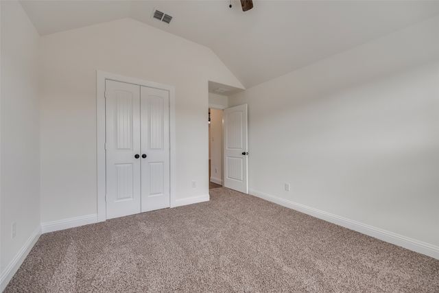 107 Maverick Trail, Valley View, TX 76272