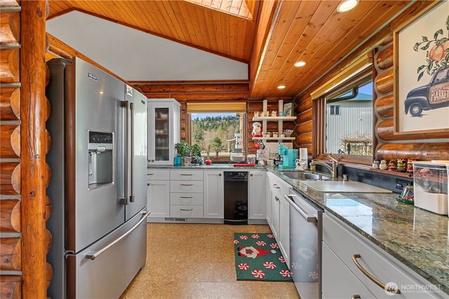 169 David Street, Camano Island, WA 98282