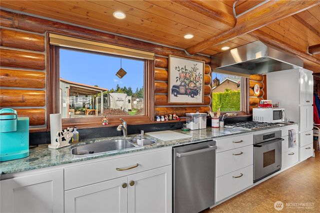 169 David Street, Camano Island, WA 98282