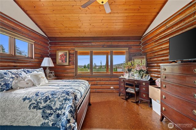 169 David Street, Camano Island, WA 98282