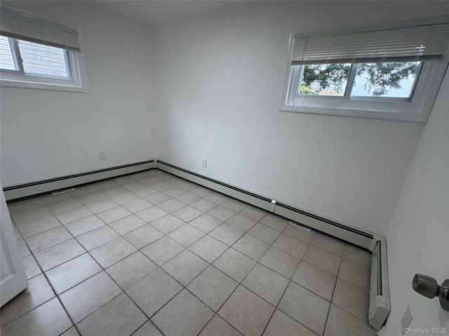 33 Clarissa Drive, Hicksville, NY 11801