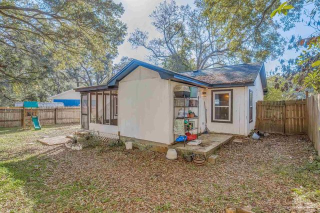 7714 Brook Meadow Pl, Pensacola, FL 32514