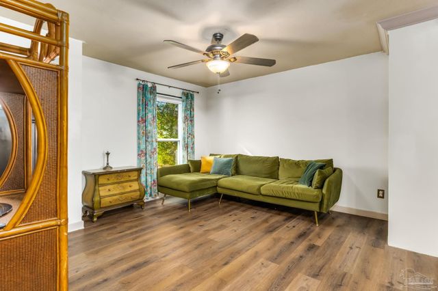 7714 Brook Meadow Pl, Pensacola, FL 32514