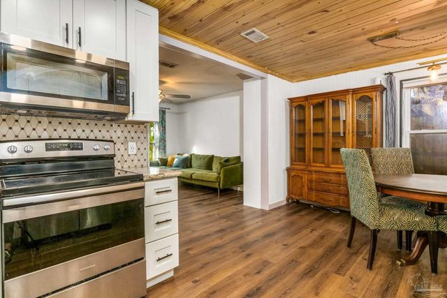 7714 Brook Meadow Pl, Pensacola, FL 32514