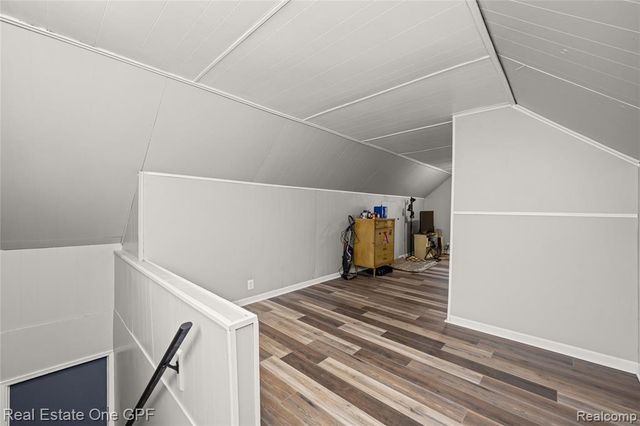 14898 Chesterfield Avenue, Warren, MI 48089