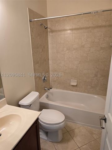 2853 SE 1st Dr 6, Homestead, FL 33033