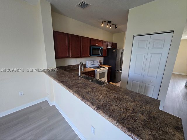 2853 SE 1st Dr 6, Homestead, FL 33033