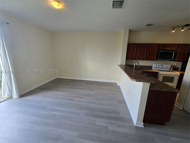 2853 SE 1st Dr 6, Homestead, FL 33033