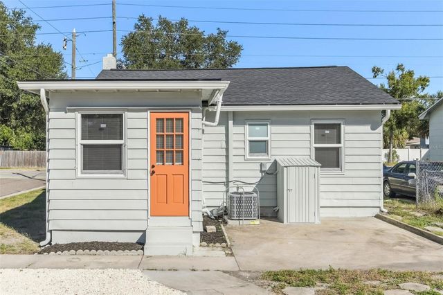 2001 37TH STREET S, St Petersburg, FL 33711