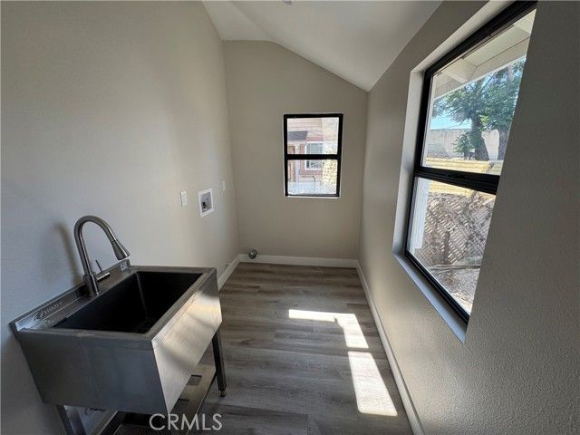 529 W 10th, Long Beach, CA 90813