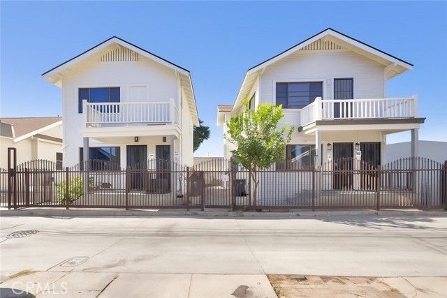 529 W 10th, Long Beach, CA 90813