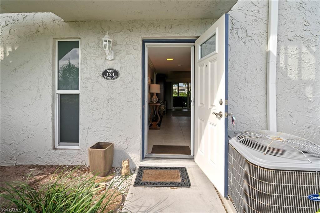124 Penny LN 5, NAPLES, FL 34112 — photo 3