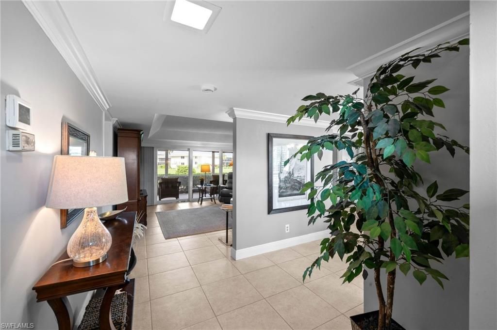 124 Penny LN 5, NAPLES, FL 34112 — photo 4