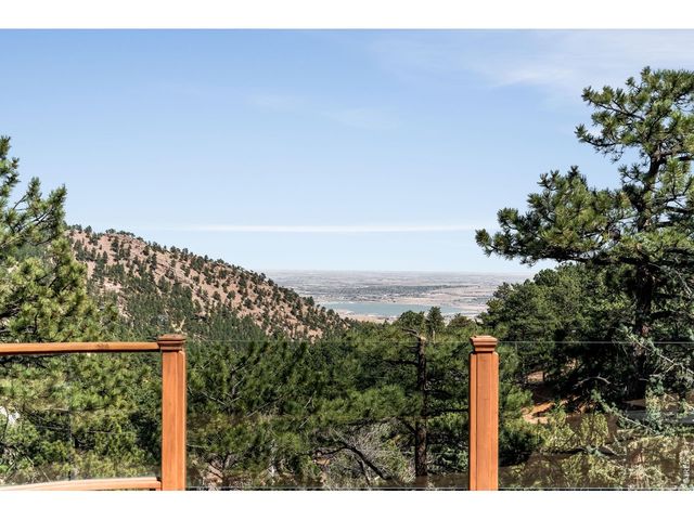 227 Balsam Ln, Boulder, CO 80304