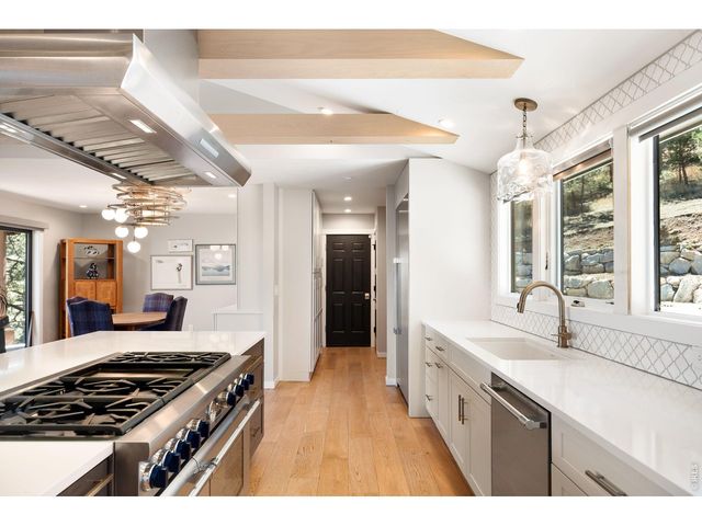 227 Balsam Ln, Boulder, CO 80304