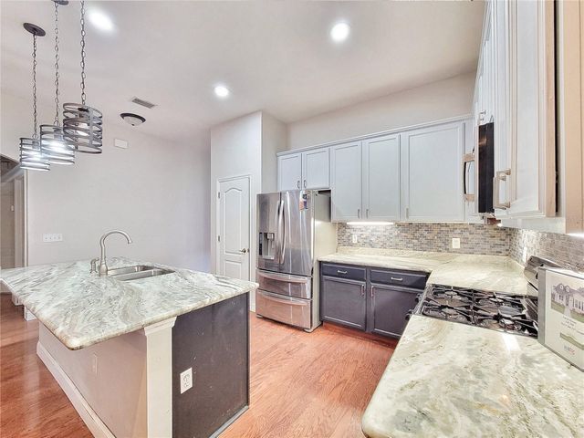 8046 SW 77TH AVENUE, Gainesville, FL 32608