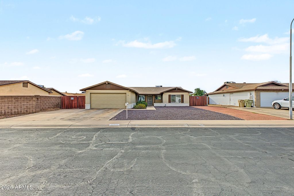 11210 N 52ND Avenue, Glendale, AZ 85304 — photo 2