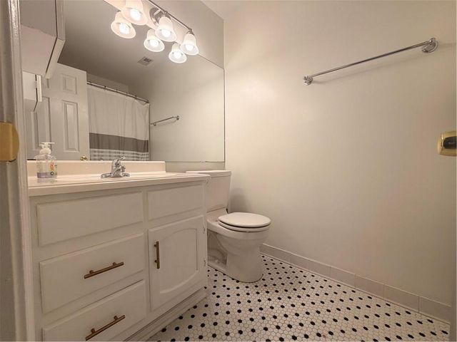 1196 Weatherstone Drive NE, Atlanta, GA 30324