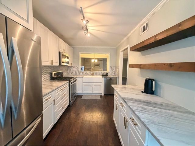 1196 Weatherstone Drive NE, Atlanta, GA 30324