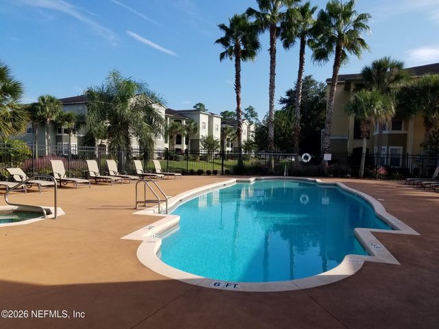 3591 KERNAN Boulevard S 323, Jacksonville, FL 33224