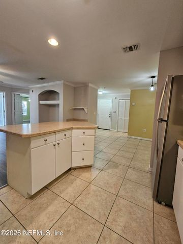 3591 KERNAN Boulevard S 323, Jacksonville, FL 33224