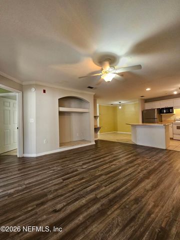 3591 KERNAN Boulevard S 323, Jacksonville, FL 33224