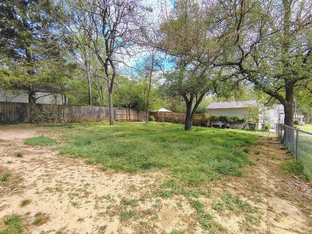 600 Thompson St, Kilgore, TX 75662