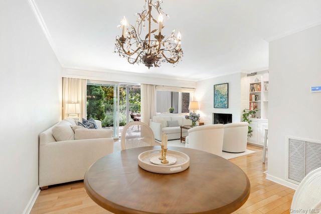 514 Pantigo Road 5, East Hampton, NY 11937