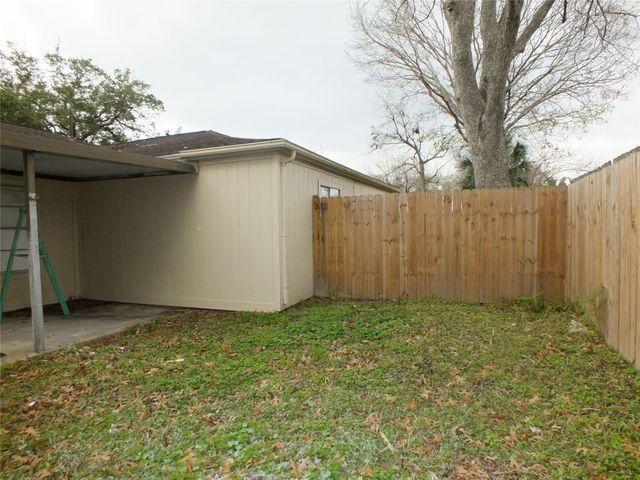 3321 Scotch Moss Lane, La Porte, TX 77571