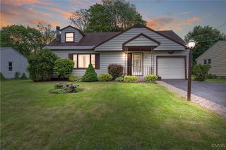 112 Vanida Drive, Camillus, NY 13031