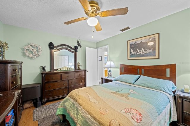 5612 22ND STREET E, Bradenton, FL 34203