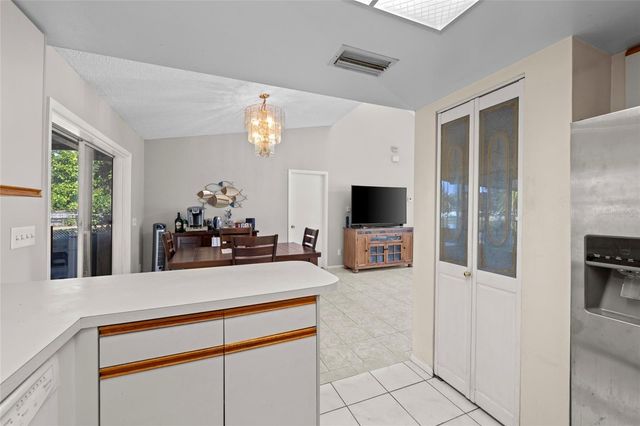 5612 22ND STREET E, Bradenton, FL 34203