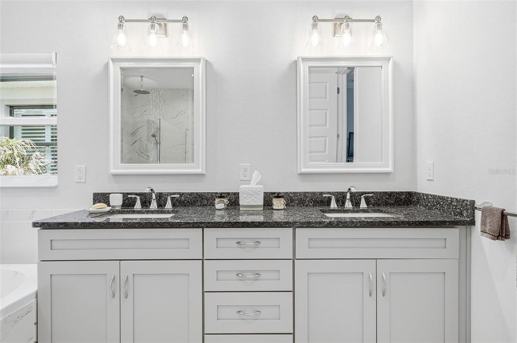 Image 41 of property listing at 9 DEL PALMA DRIVE, Palm Coast, FL 32137