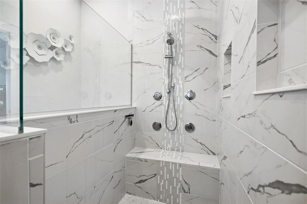 Image 44 of property listing at 9 DEL PALMA DRIVE, Palm Coast, FL 32137