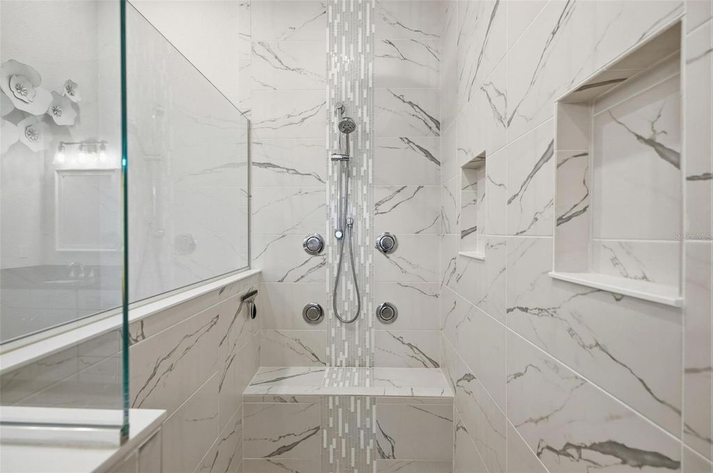 Image 45 of property listing at 9 DEL PALMA DRIVE, Palm Coast, FL 32137